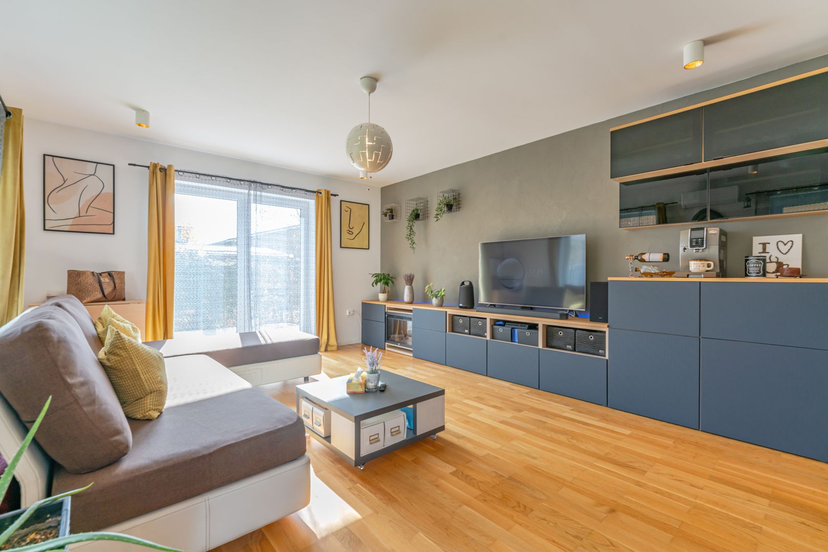 Casa mobilata utilata modern cartier Izvor Tarlungeni Brasov - Poză 2