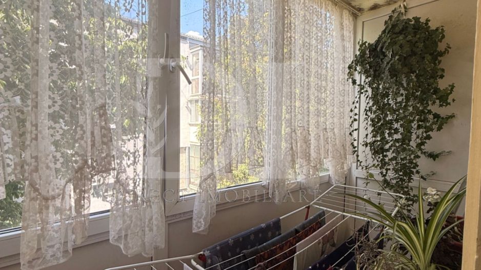Apartament complet decomandat / etaj intermediar / - Poză 15