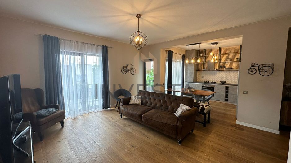 Apartament in vila cu panorama deosebita si garaj! - Poză 1