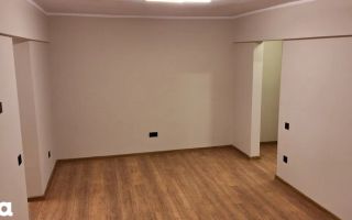 Vanzare apartament  renovat complet, zona Parfumul Teilor, etaj 1. - Poză 3