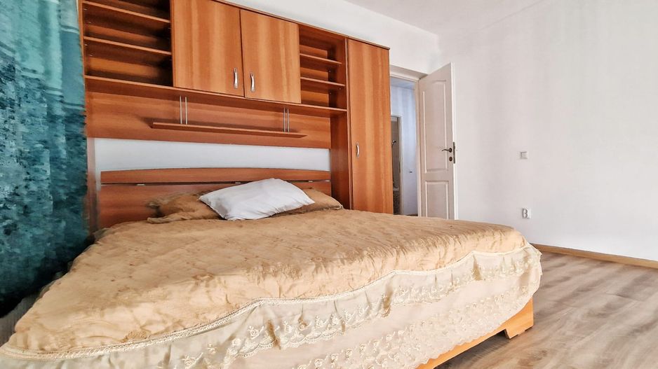 Apartament cu 2 camere, gradina si parcare de închiriat - Poză 8