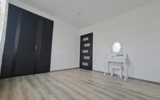 Apartament nou, mobilat și utilat - 3 camere, 2 bai și curte - Poză 22