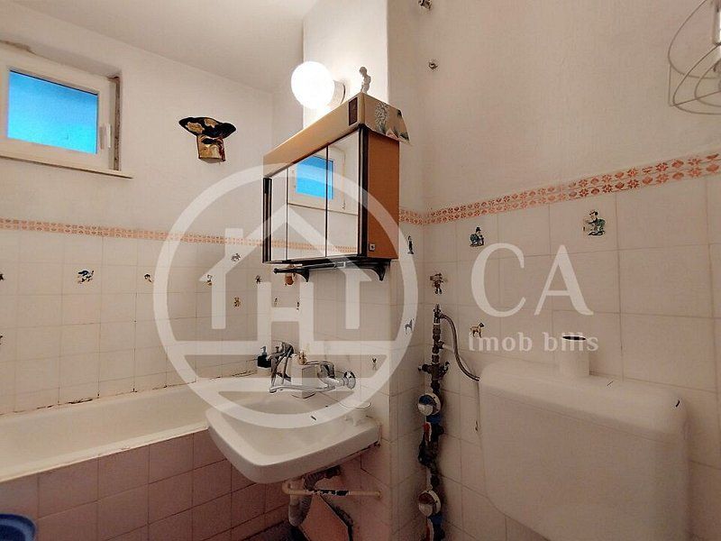 Apartament cu 2 camere de vanzare in zona Rogerius, Oradea - Poză 6