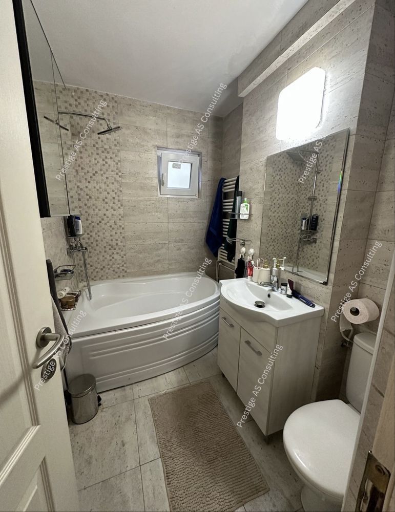 Apartament 3 camere Etaj 2 |  Complexul Studenntesc | Zona Linistita - Poză 5