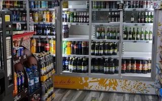 Spațiu comercial de închiriat, 150 mp, pe strada principală din Ciurbești - Poză 4