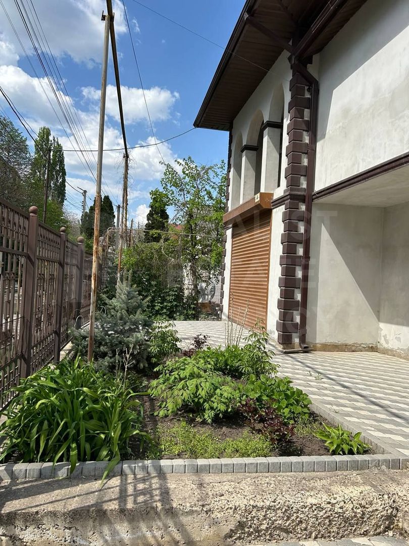 Vânzarea, casa/villa, 4 camere, str. Taras Șevcenco, Pământeni - Poză 8