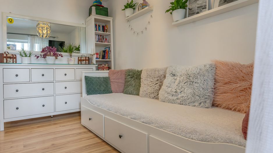 APARTAMENT 4 CAMERE ASTRA CARPATILOR - Poză 4