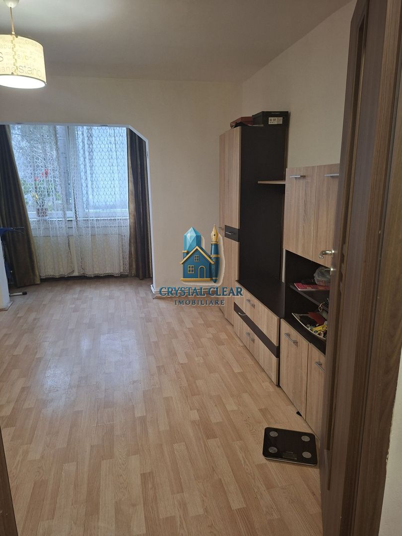Apartament 3 camere - cartierul Dâmbu Pietros - Poză 2