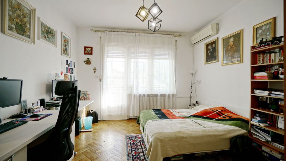 apartament 4 camere in spate la Cocor - Poză 5