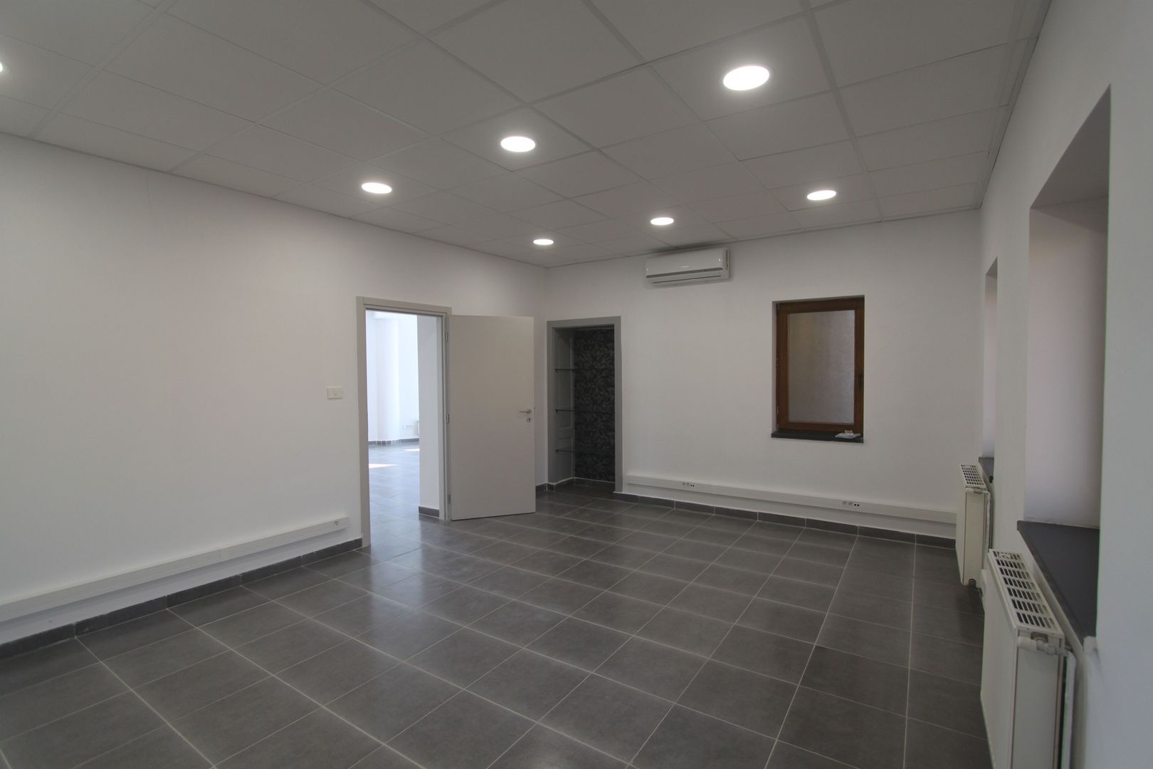 Cladire birouri - 282 mp -  zona Rebreanu - Poză 17