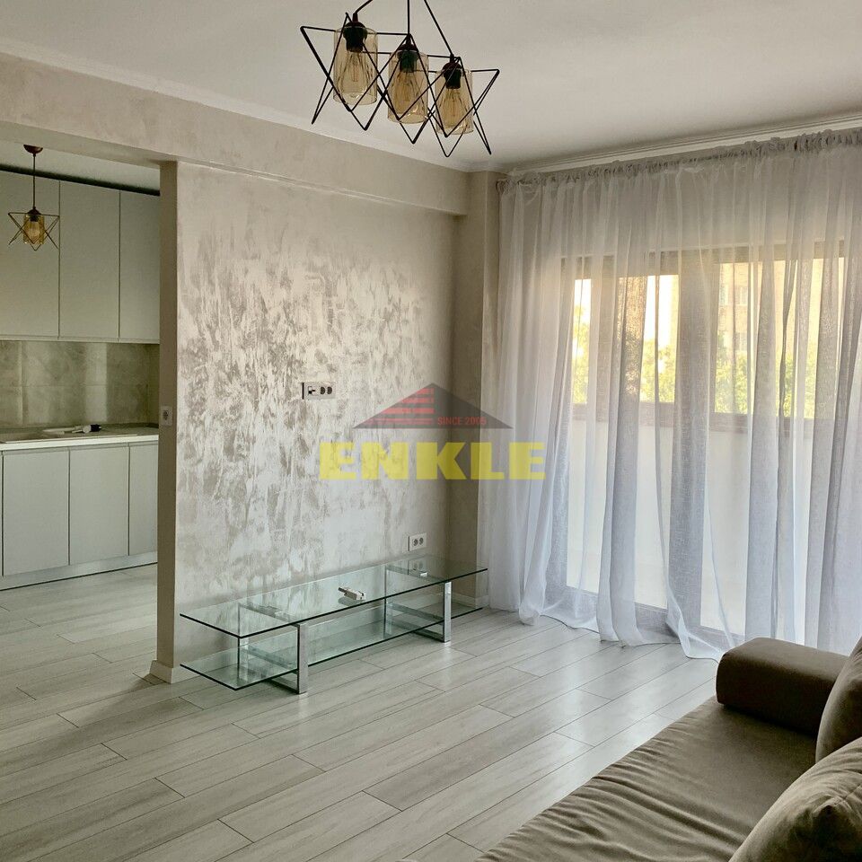 De inchiriat apartament cu 2 camere, bloc nou. Pret 450€ - Poză 1