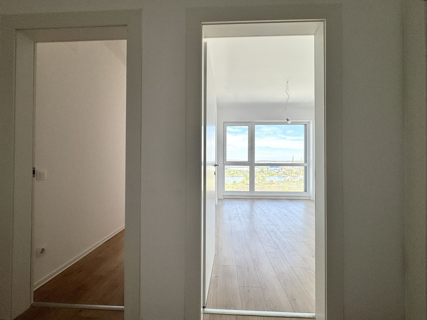 Apartament 4 camere 93,50 mp utili - Sector 1 Lacul Străulești - Poză 2