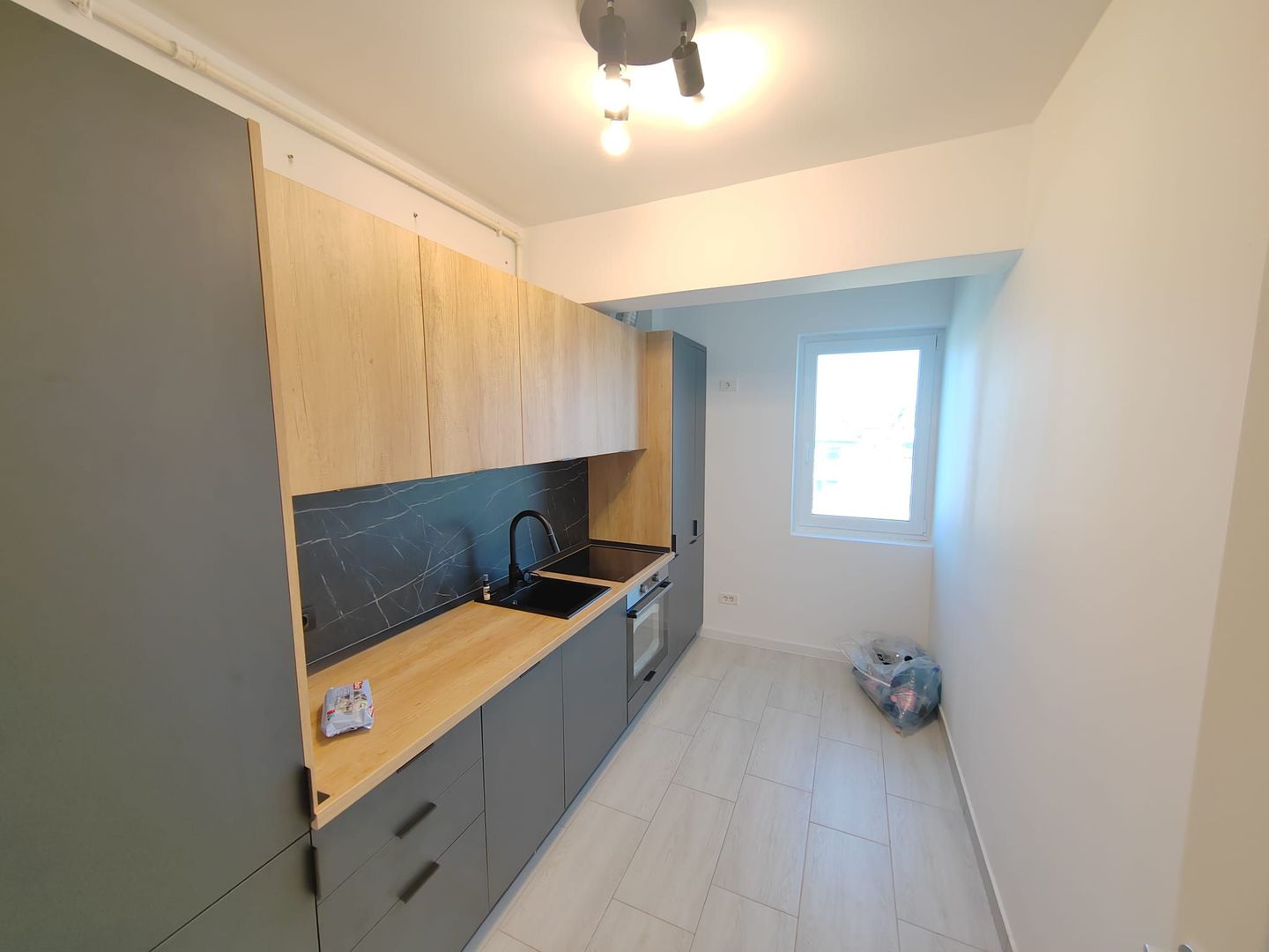 Titan Pallady Metrou 1 decembrie 3 camere Bloc nou - Poză 2