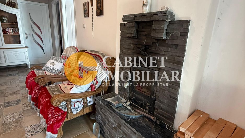 Aroneanu - Casa la asfalt - 420mp teren - 3 camere - Canalizare - Poză 13