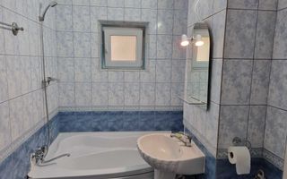 Inchiriere apartament 4 camere Nicolina - 690 euro - Poză 6