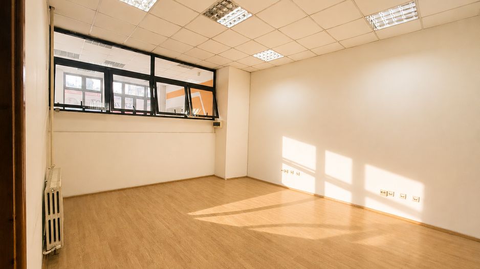 Spațiu de birouri zona centrala - langa primarie - Poză 19