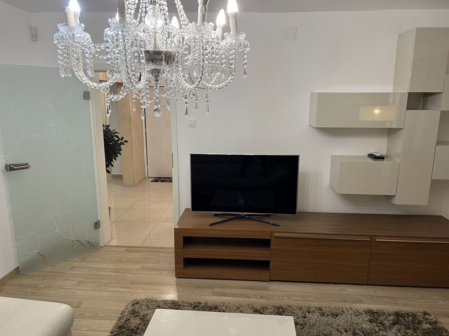 Apartament Lux 4 camere metrou loc parcare - Poză 7