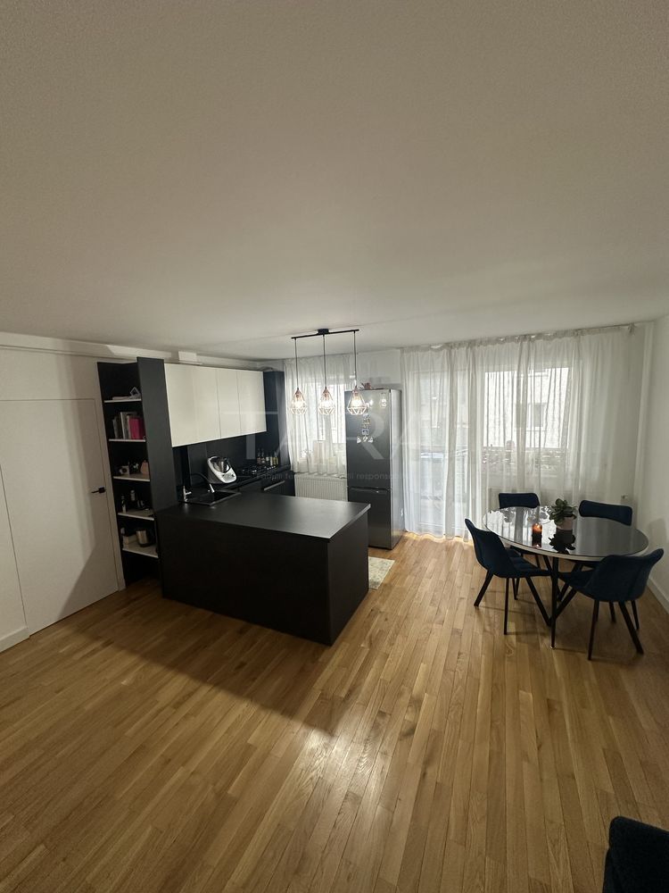 Apartament modern cu parcare inclusă – zonă în plină dezvoltare. - Poză 1