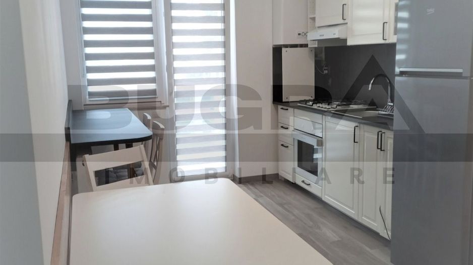 Apartament de 2 camere, 55mp, decomandat, parcare, zona Metro - Poză 4