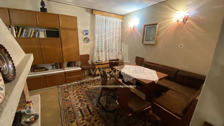 VILA 5 CAMERE, TEREN 1500 MP, CENTRAL CAMPULUNG - Poză 8