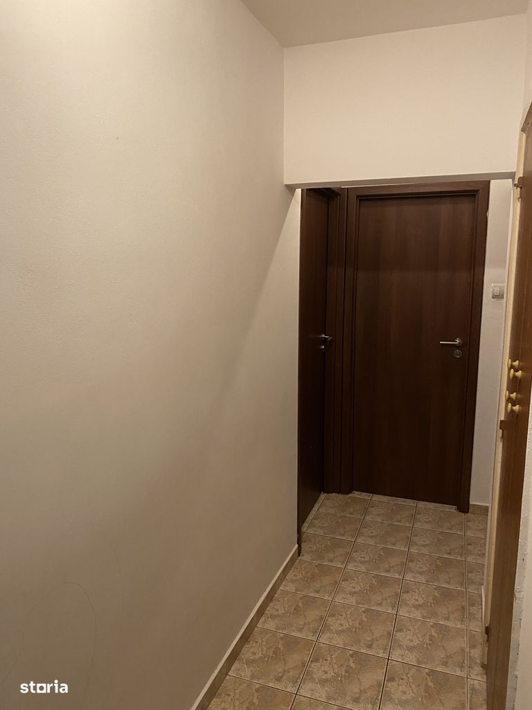 De vanzare apartament 3 camere Drumul Taberei - Poză 7