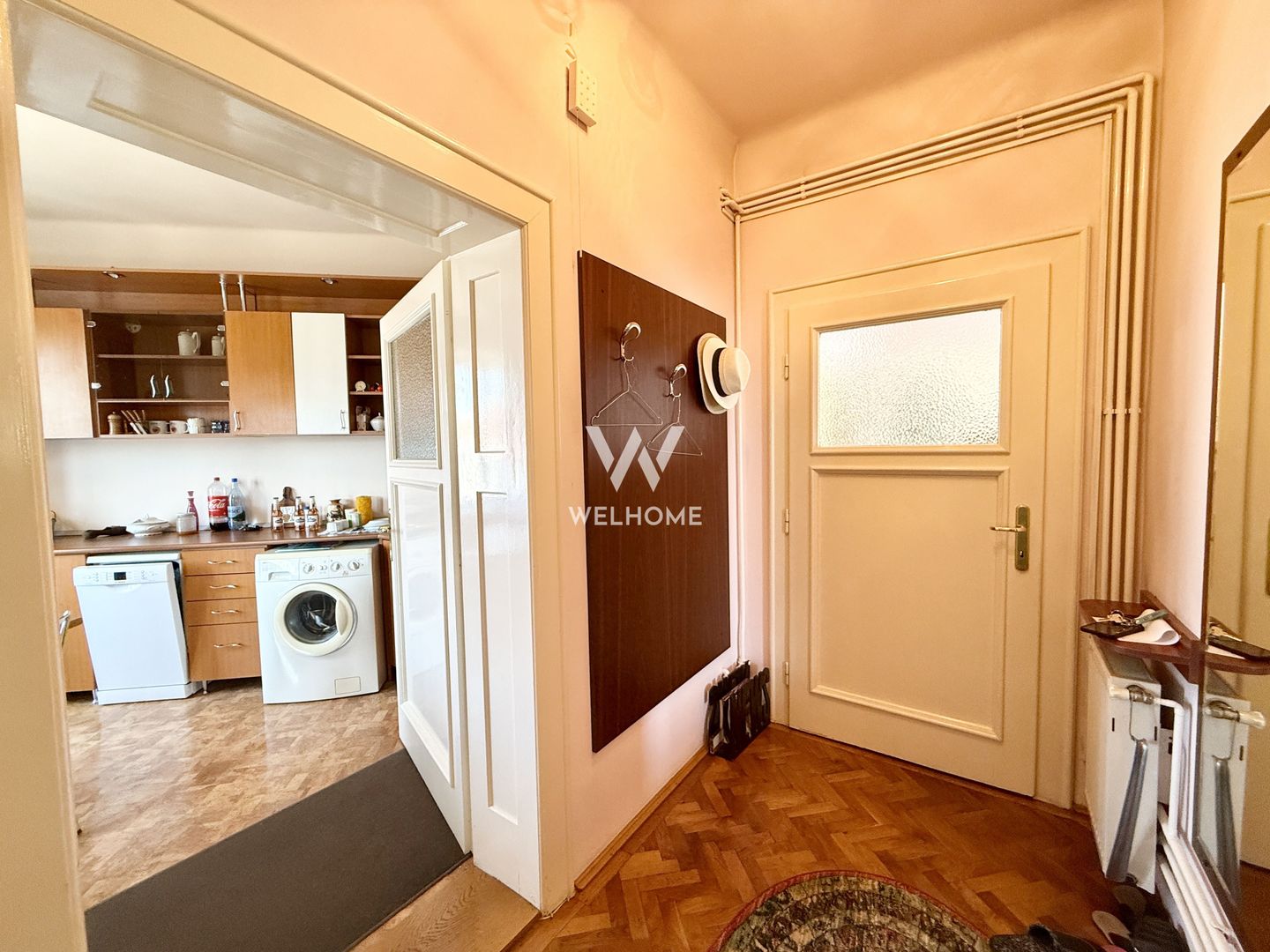 Apartament mobilat si utilat complet, zona centrala, 4 camere, 2 bai - Poză 7