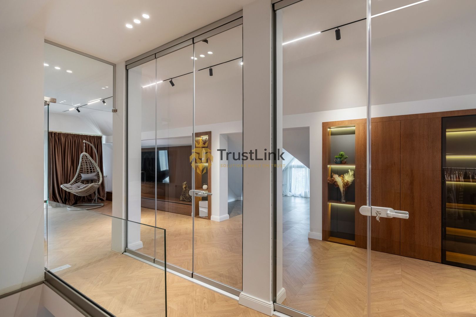 Casă premium teren 3.000 mp, livadă și zonă BBQ – Frumusani - Poză 21