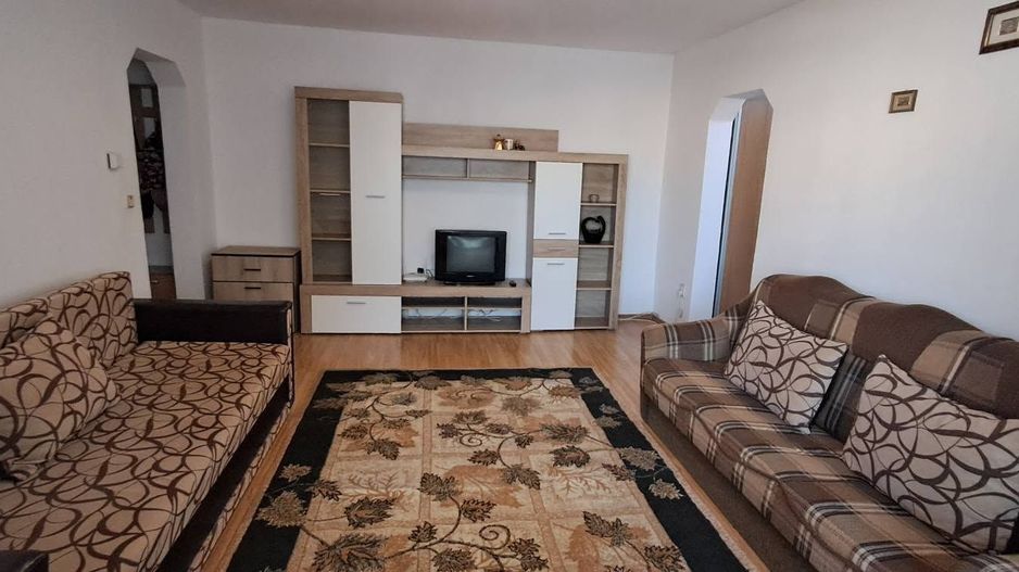 Apartament 2 camere- Craiovita Noua, Piata Big - Poză 2