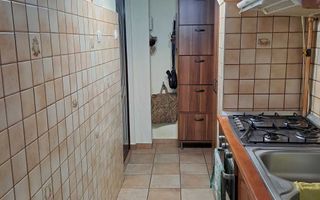 BRASADAS vinde ap 2 cam la etajul 3 in 14 Mai. - Poză 2