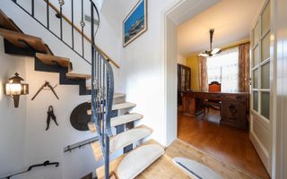 Casă deosebită de vânzare în centrul Brașovului - Poză 10