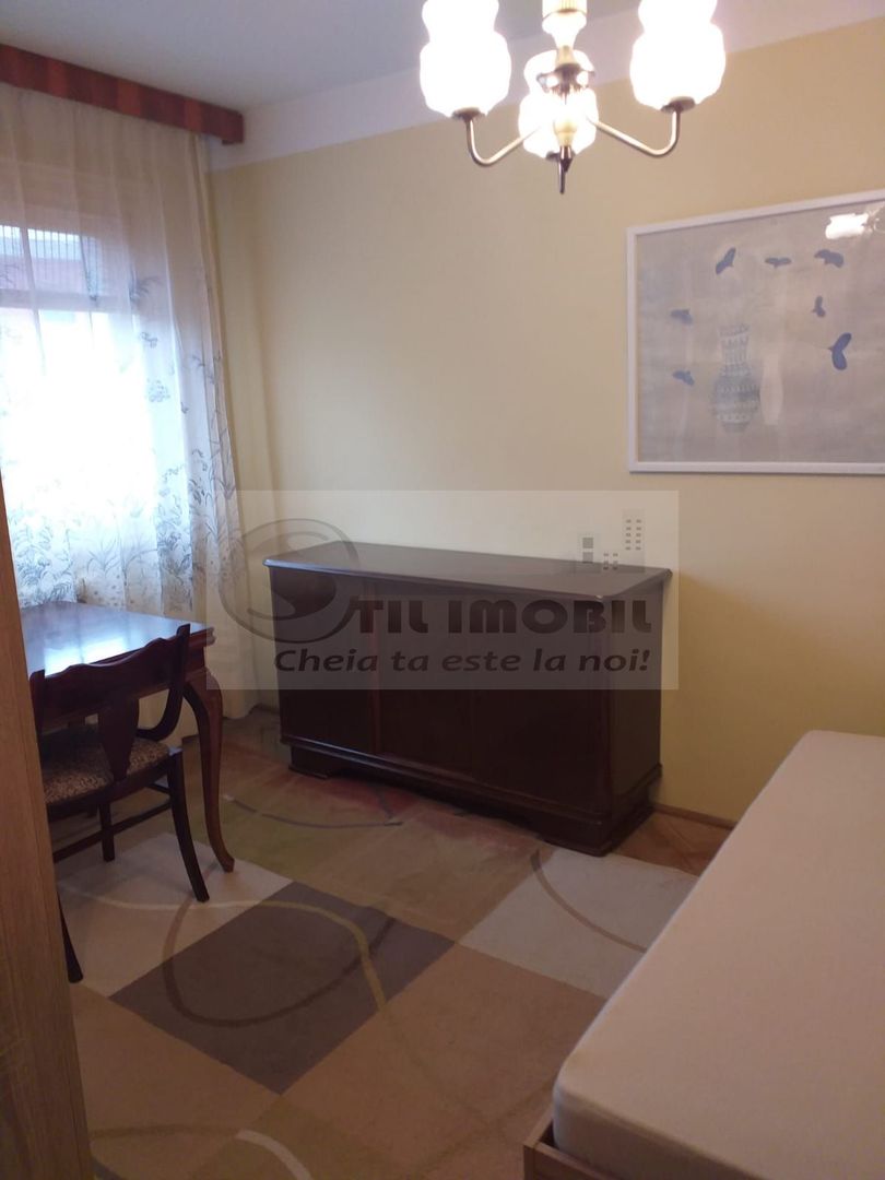 APARTAMENT 2 CAMERE- ZONA PODU ROS - 350 EURO - Poză 2