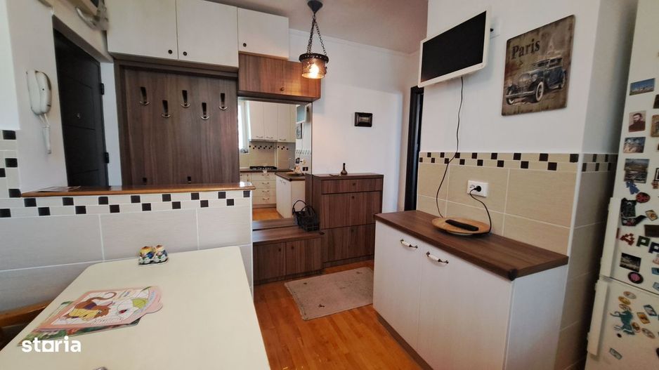 Apartament 3 camere Titan, renovat, parcare, lângă parc și metrou, cat friendly - Poză 3