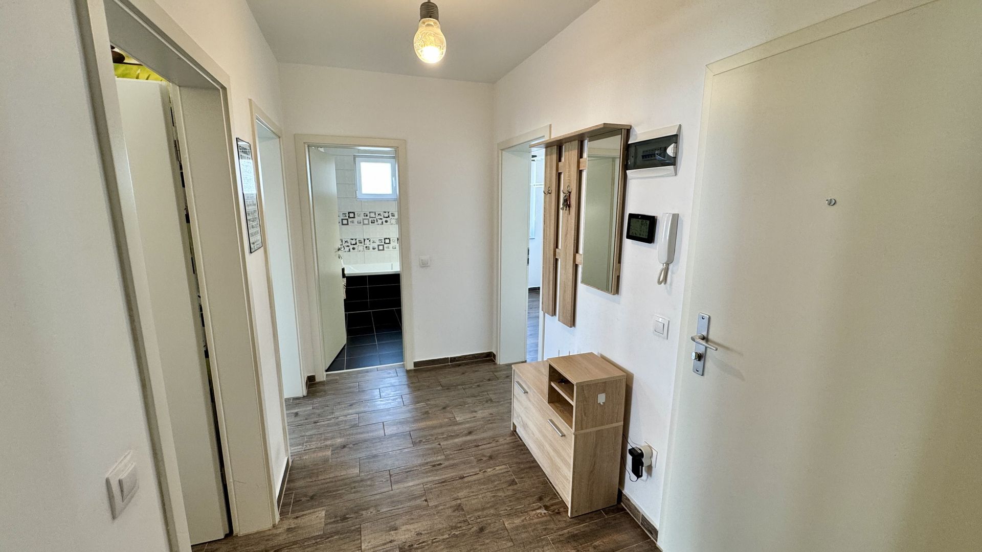 Apartament complet mobilat și utilat de închiriat – Bartolomeu, Pet Friendly - Poză 3