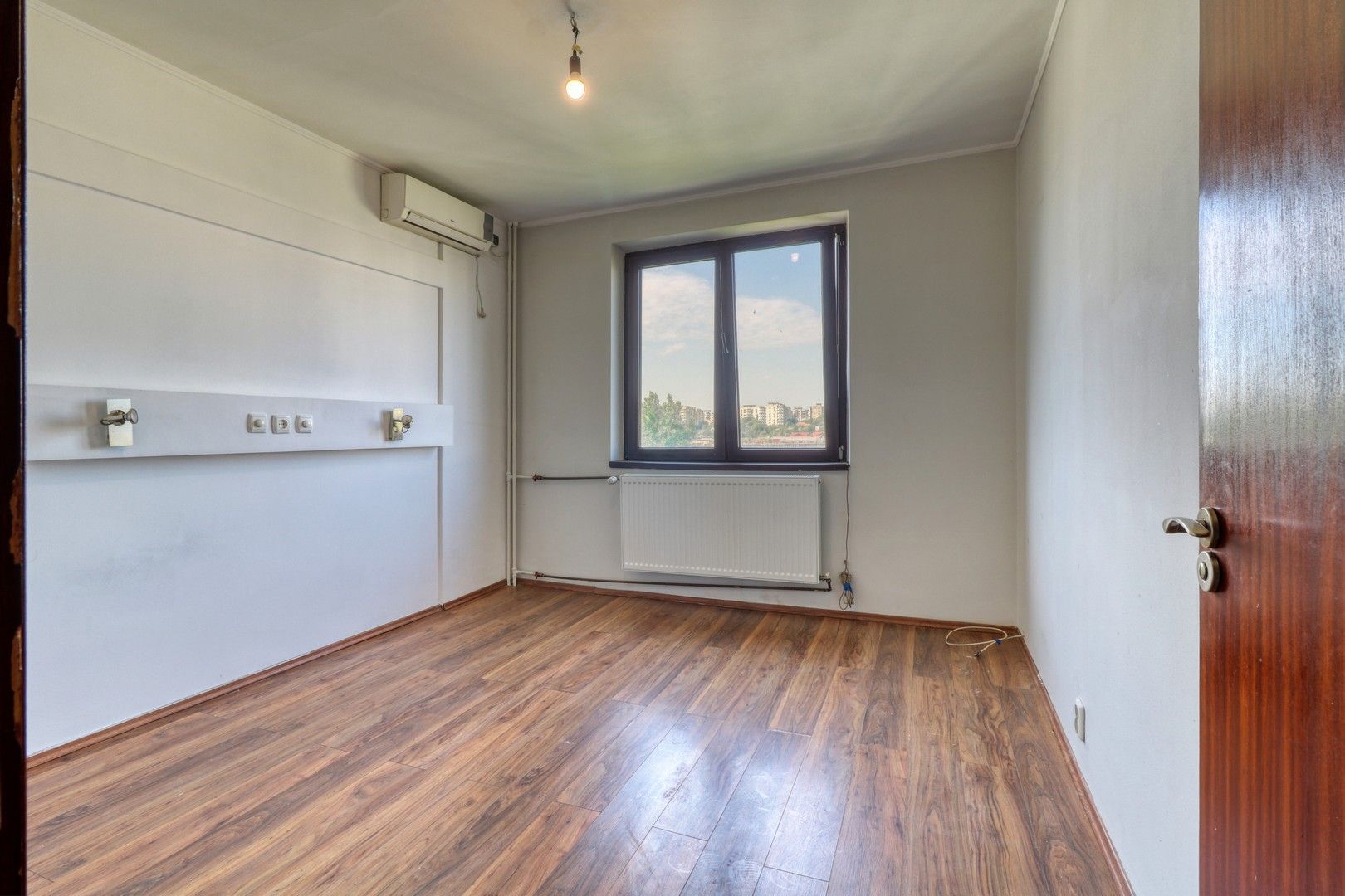 Oportunitate! Apartamanent de 3 camere- 70 mp, comision 0% - Poză 19