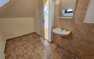 🏢 Spațiu de birouri – 5 camere, 3 băi – Mansardă vilă, Central - Poză 14