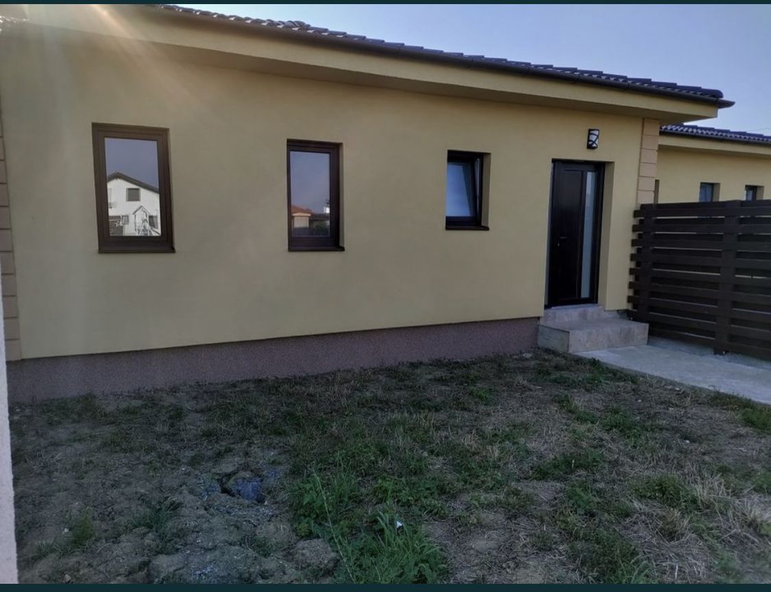 Vand sau schimb cu apartament,Casa tip P in Martinesti - Poză 1