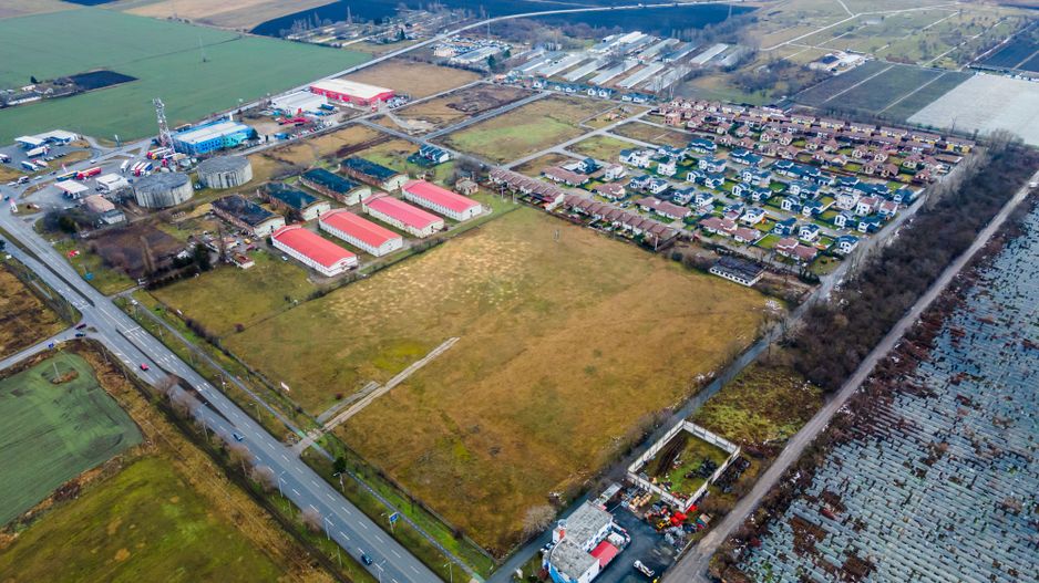 Teren intravilan la șoseaua principală Grădiște - Poză 8