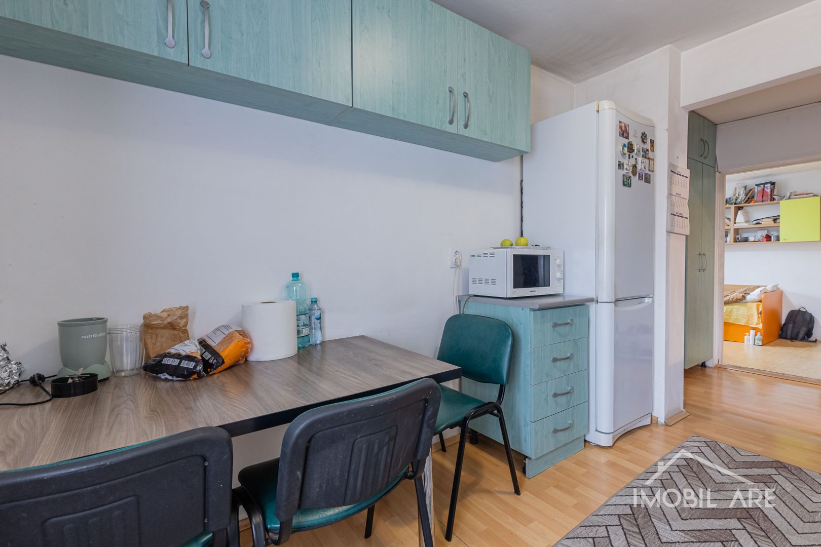 Apartament cu 3 camere de vânzare - Poză 2