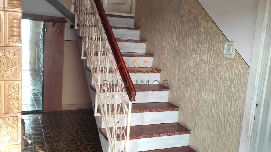 Casa D+P+E, an 1980, teren 285 m2, zona foarte buna, Campina, Prahova - Poză 8
