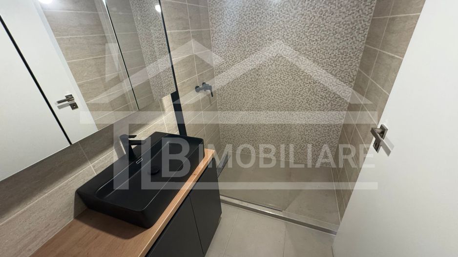Apartament cu 3 camere, 80mp, parcare, boxa, Zona Maurer - Poză 11