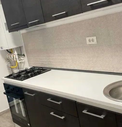 Ap. 2 cam. dec. de inchiriat  Et. 4/8  Bloc Nou Kristal Metalurgiei - Poză 1