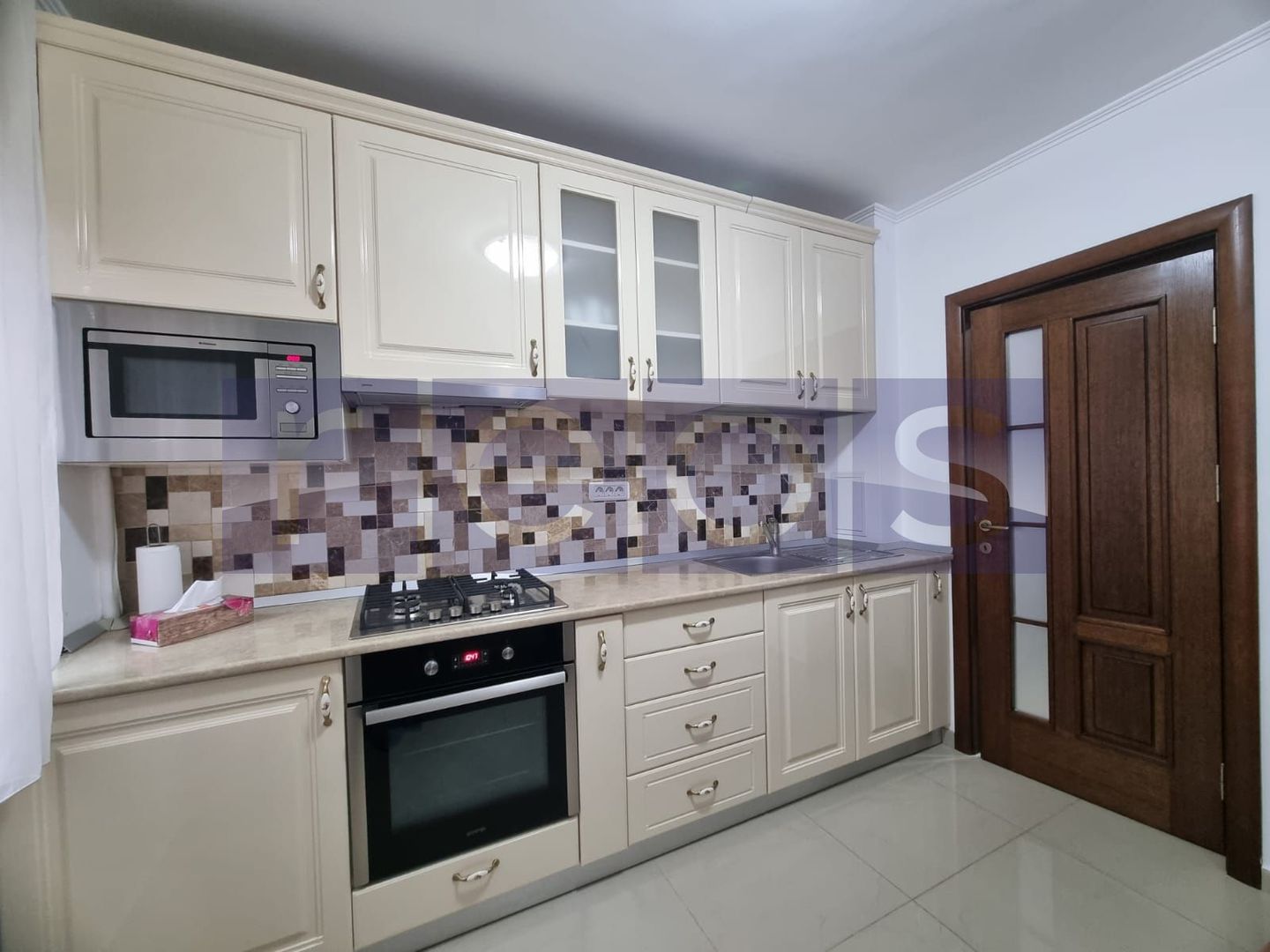 VANZARE 3 CAMEE TINERETULUI -SEMIDECOMANDAT - Poză 13