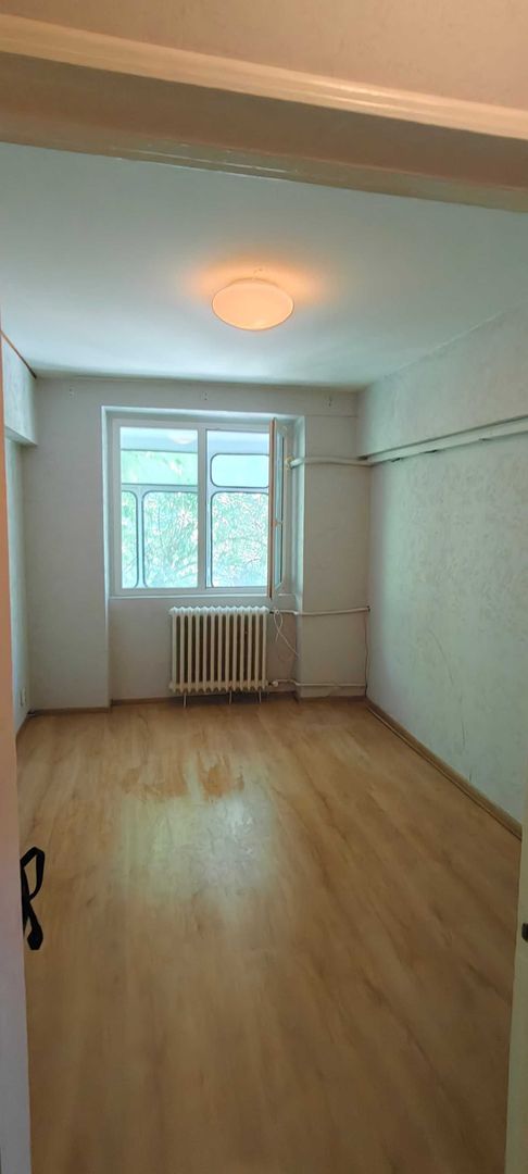 Tineretului // 71mp // nerenovat - Poză 2