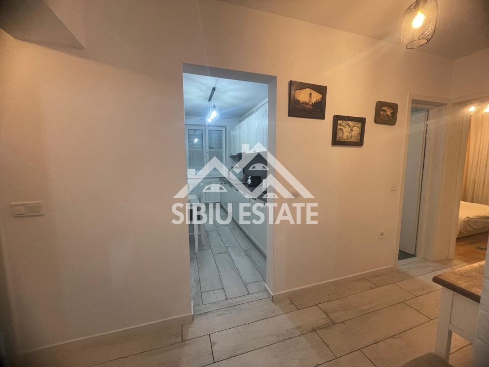 Apartament de inchiriat, cu 2 camere- zona Centrala, mobilat si utilat - Poză 10