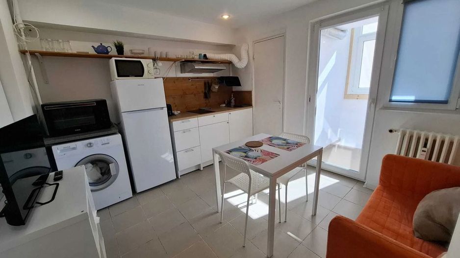 STUDIO OBOR - DORMITOR SEPARAT, PET-FRIENDLY, METROU 3 MINUTE, MODERN - Poză 4