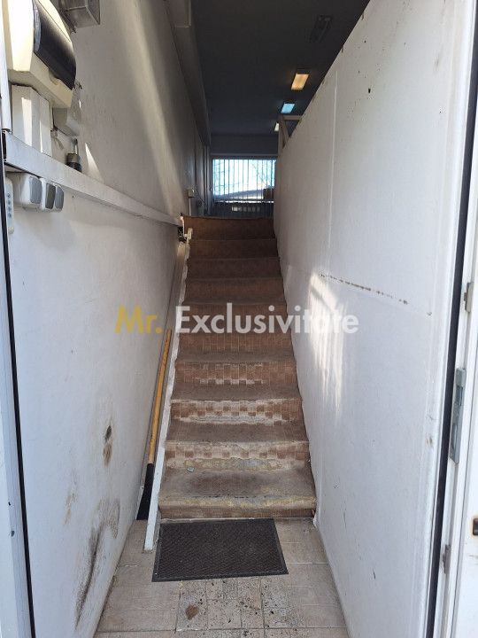 Spatiu comercial 22 mp Ultracentral, etaj 1, intrare prin spate - Poză 4