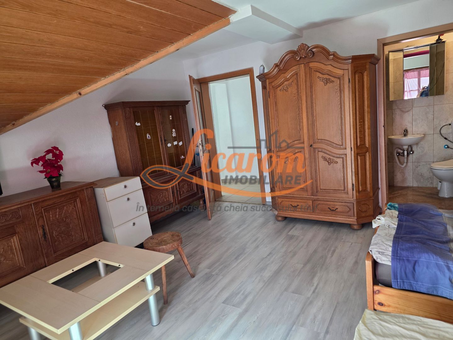 Garsoniera in casa, comuna Cristian,mobilata si utilata. - Poză 3