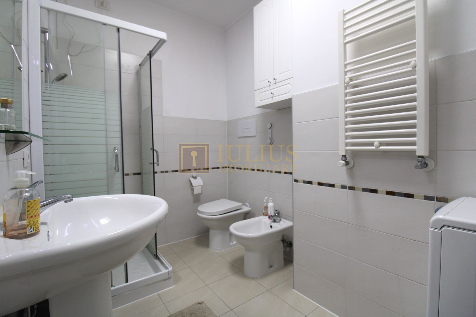 Ultracentral; 2 dormitoare + sufragerie si balcon spatios. Ctr Inclus - Poză 14