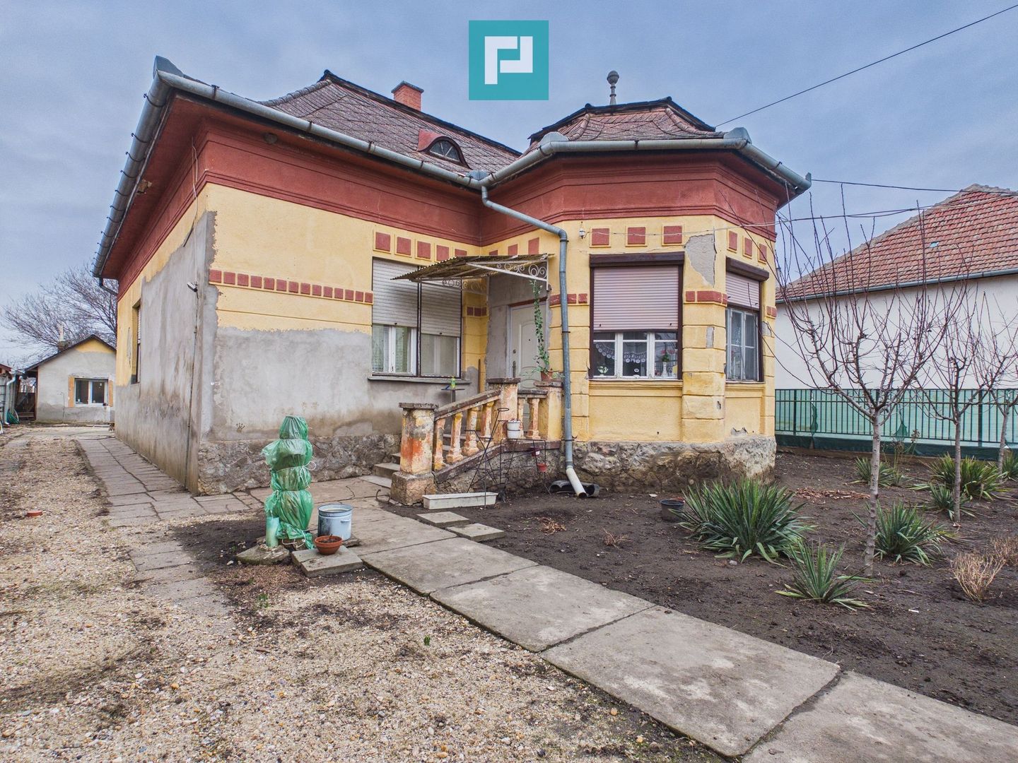 Casă cu 3 camere în Ungaria la preț de garsonieră - Poză 1