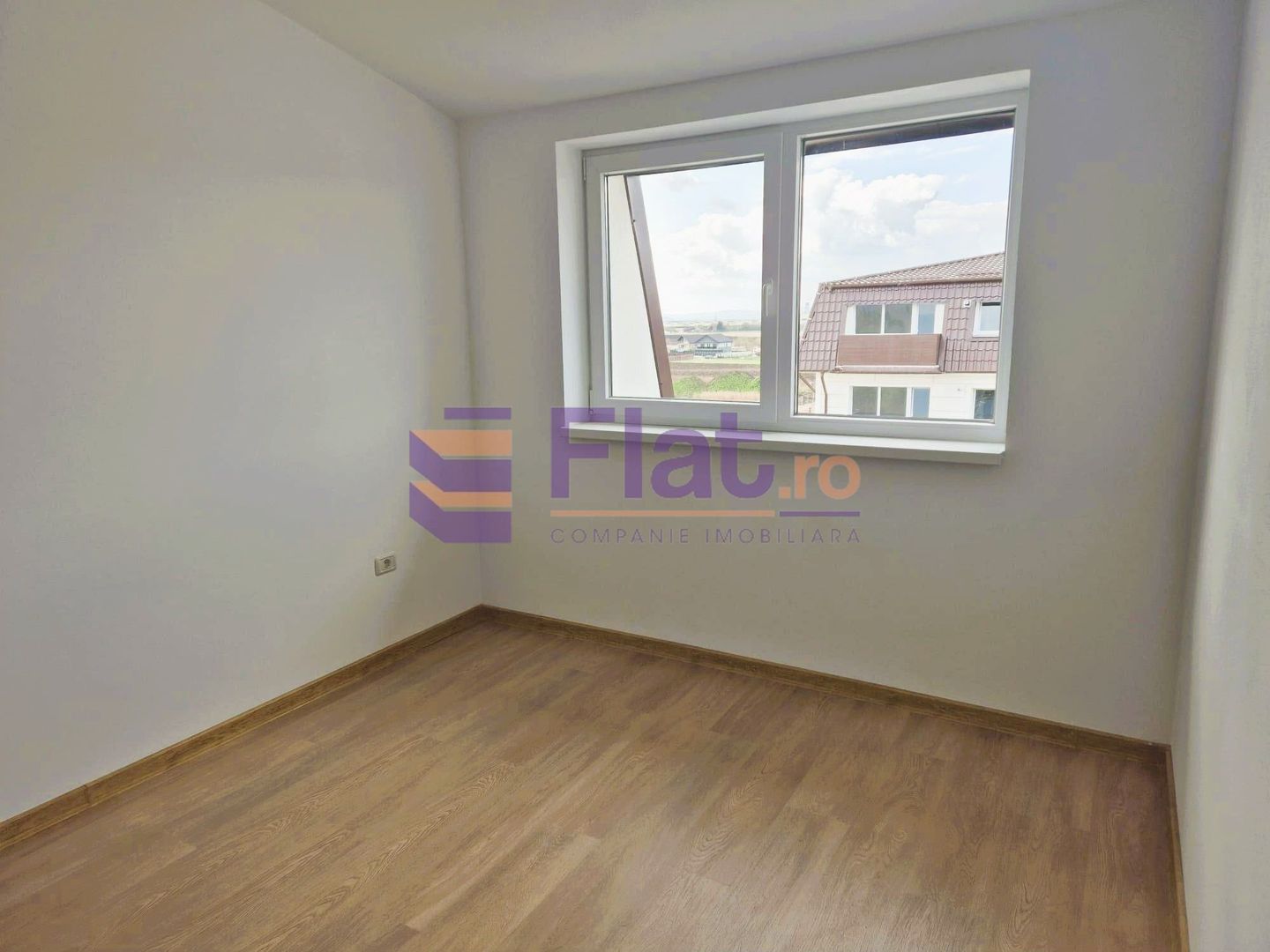 2 Camere In Sanpetru Subcetate - Poză 2
